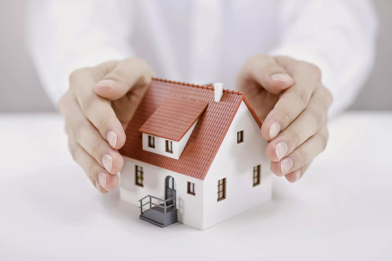 Как защитить жилье и имущество?